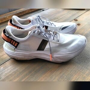 Sorel Explorer Blitz Leisure Lace Sneaker Size 9